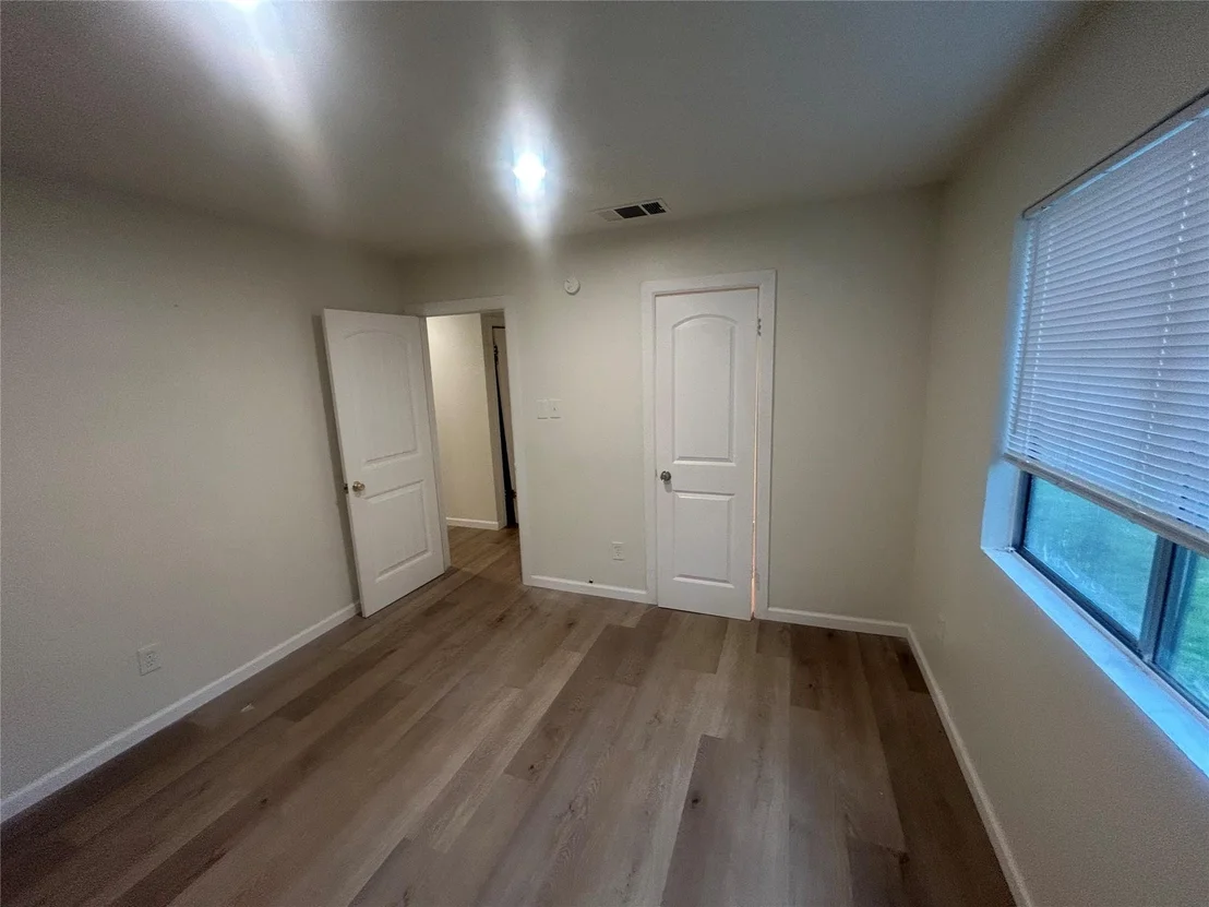 Photo of 1909 Heathwood CIR