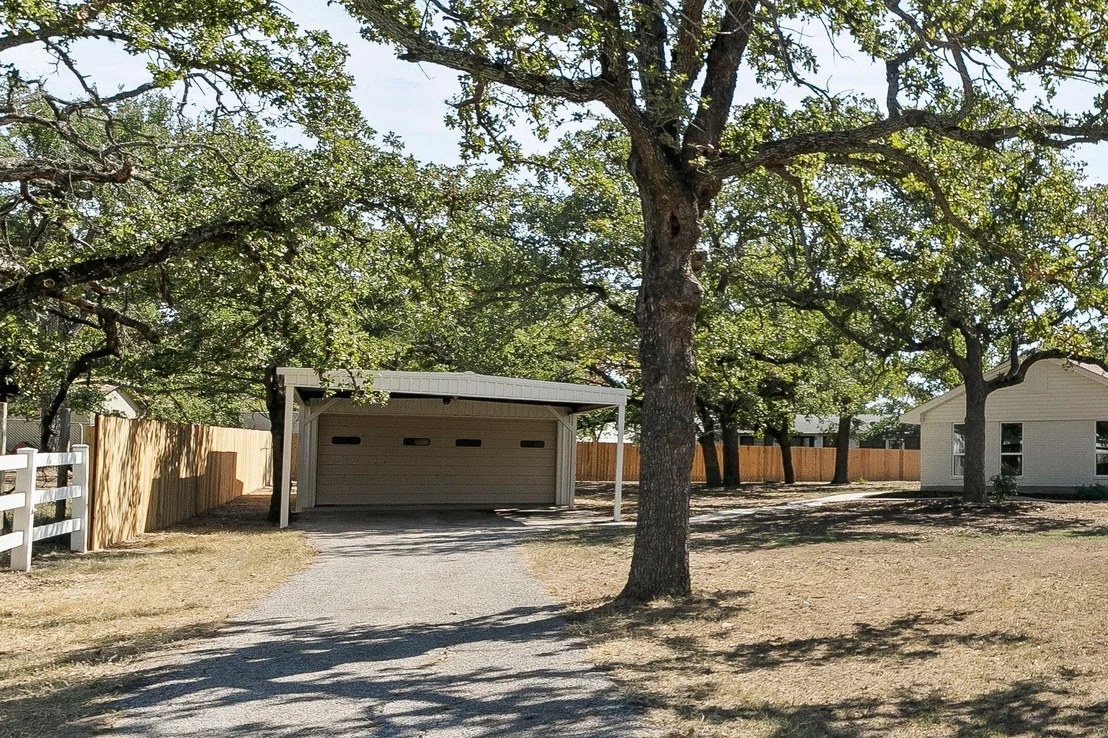 Photo of 601 S Chaparral