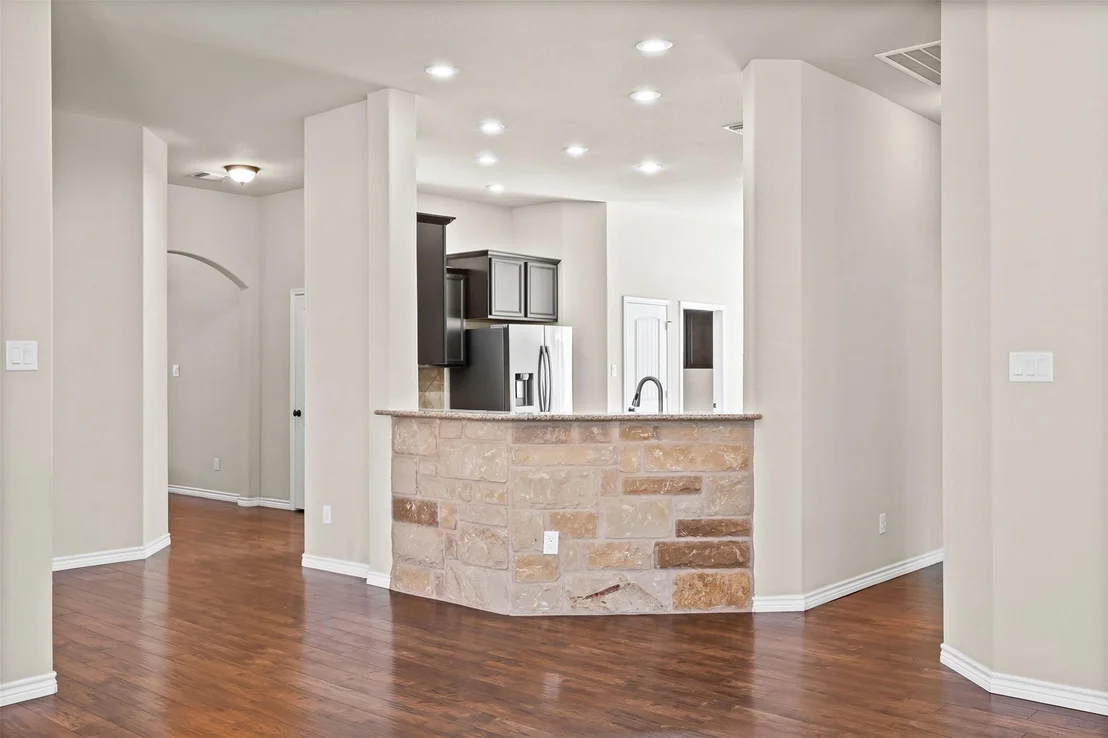 Photo of 5502 Juno DR