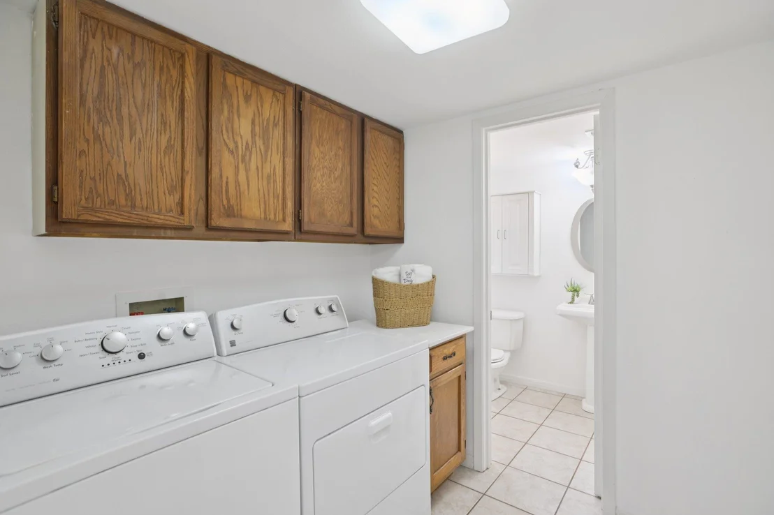 Photo of 4107 Adelphi LN