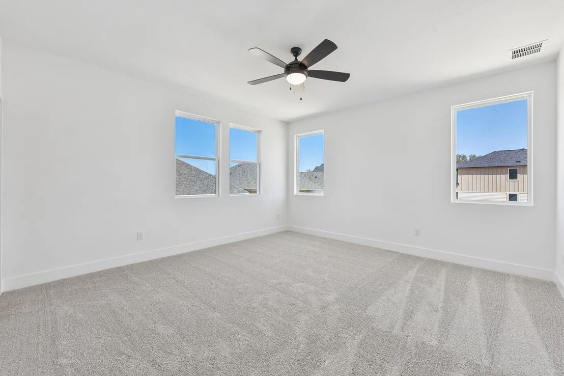 Photo of 149 Maverick Ave