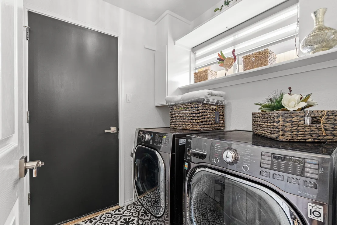 Photo of 615 Barbara WAY