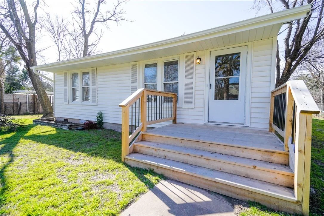 Photo of 5516 Joe Sayers Ave