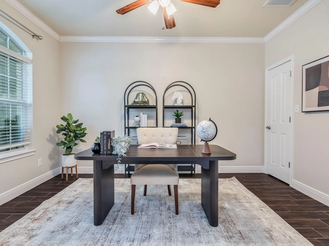 Photo of 1301 Horseback HOLW