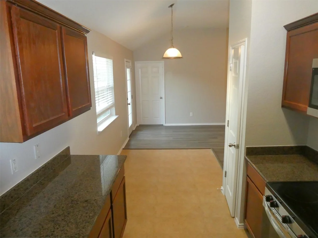 Photo of 113 SOAPSTONE DR