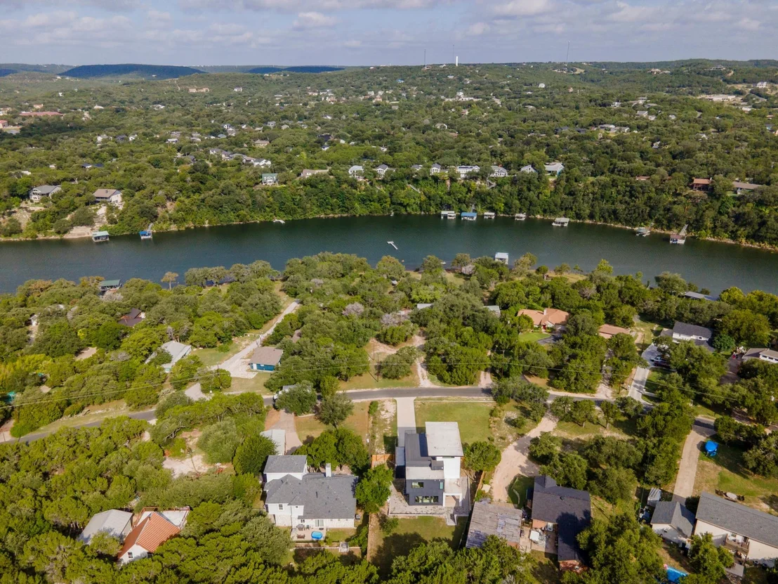 Photo of 11205 Beach RD