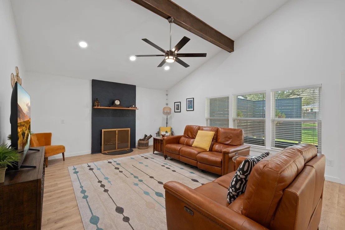 Photo of 116 Southcross RD