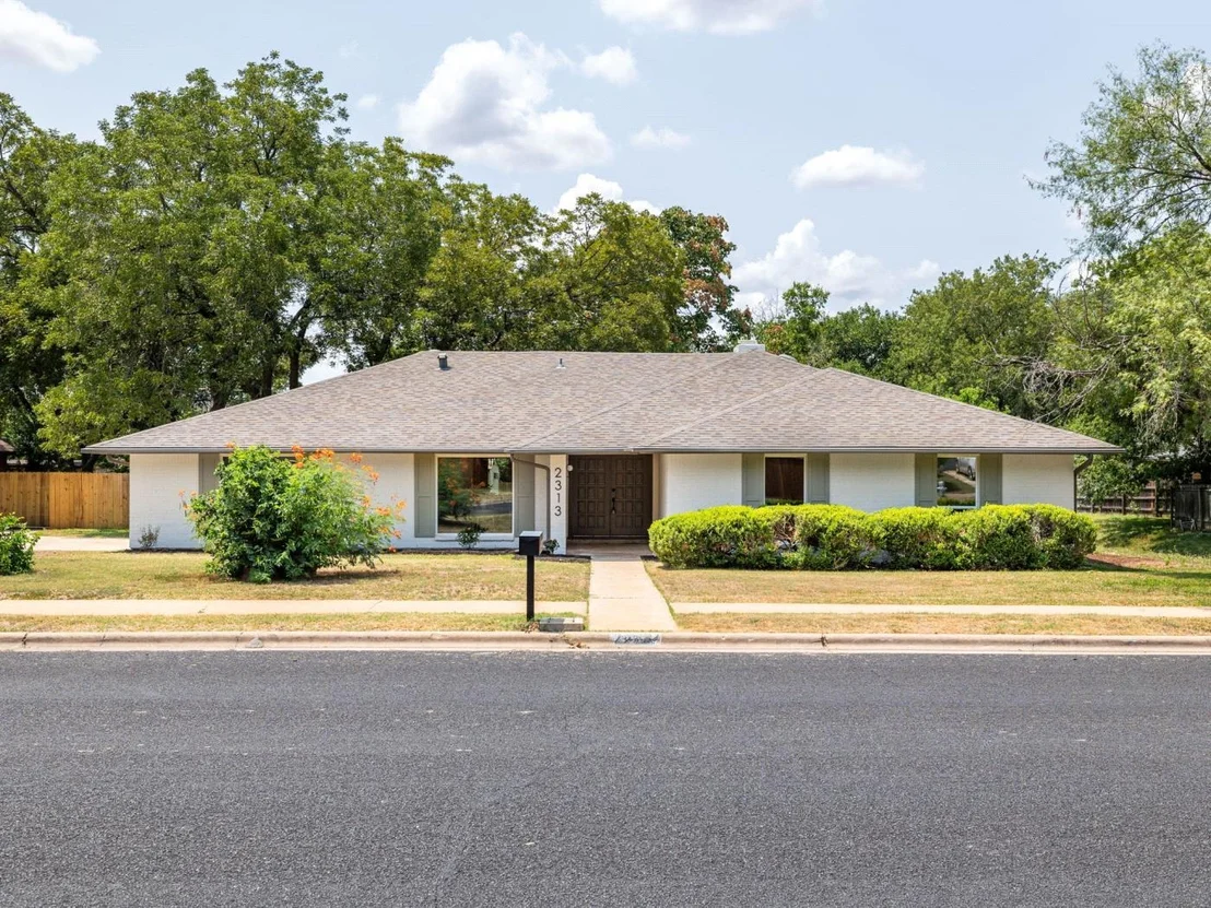Photo of 2313 Monarch DR