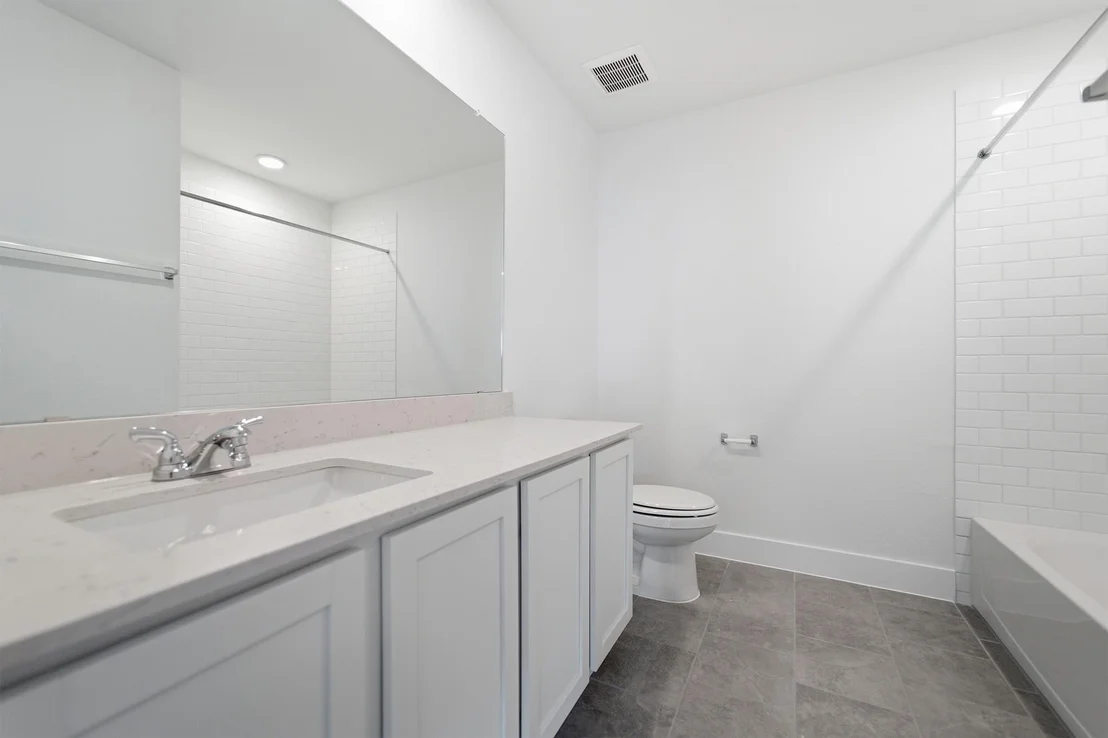 Photo of 301 Gene Ray Ave