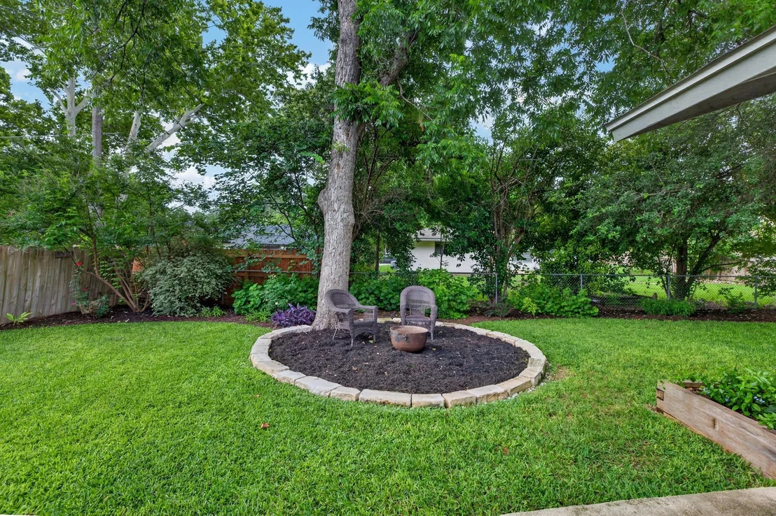 Photo of 1103 Chesapeake DR