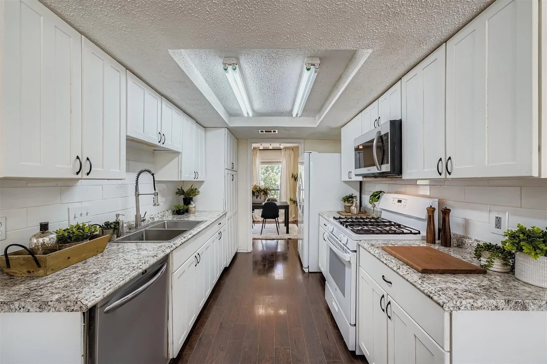 Photo of 603 Meadowbrook DR