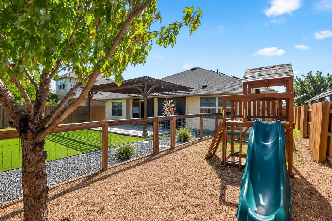 Photo of 7212 Garnet Mill LN