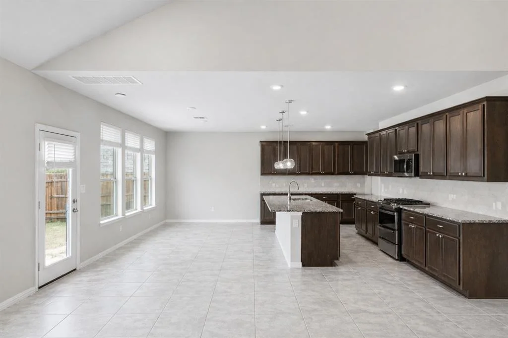 Photo of 305 Painted Creek WAY