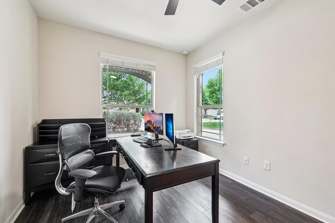 Photo of 10033 Gertrudis LOOP