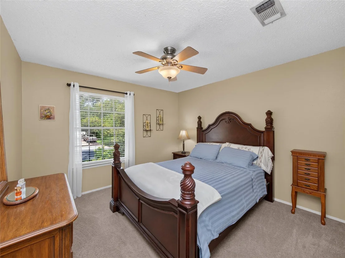 Photo of 12901 Sherbourne ST