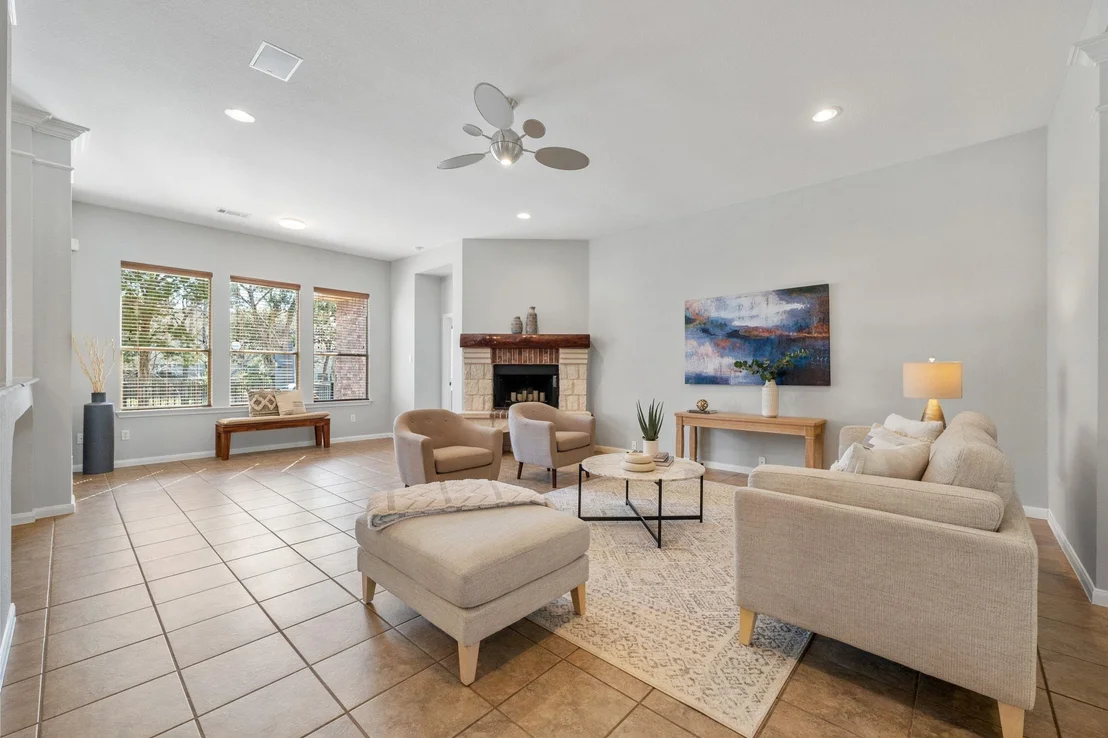 Photo of 9905 Savannah Ridge DR