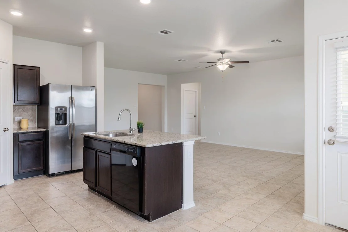 Photo of 824 Tabernash DR