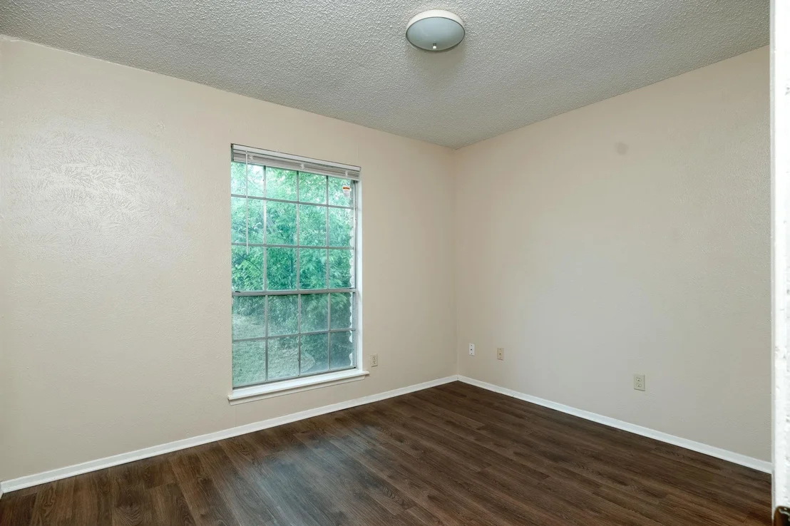 Photo of 10419 Firethorn LN