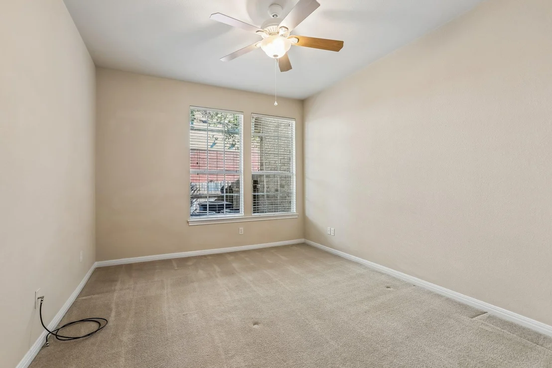 Photo of 15008 Thatcher DR