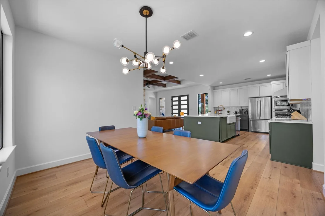 Photo of 114 Winding Oak DR