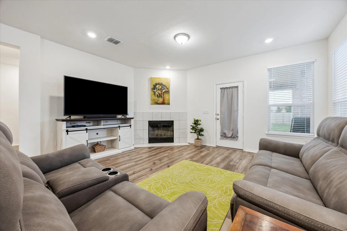 Photo of 7008 Daniel Ranch DR