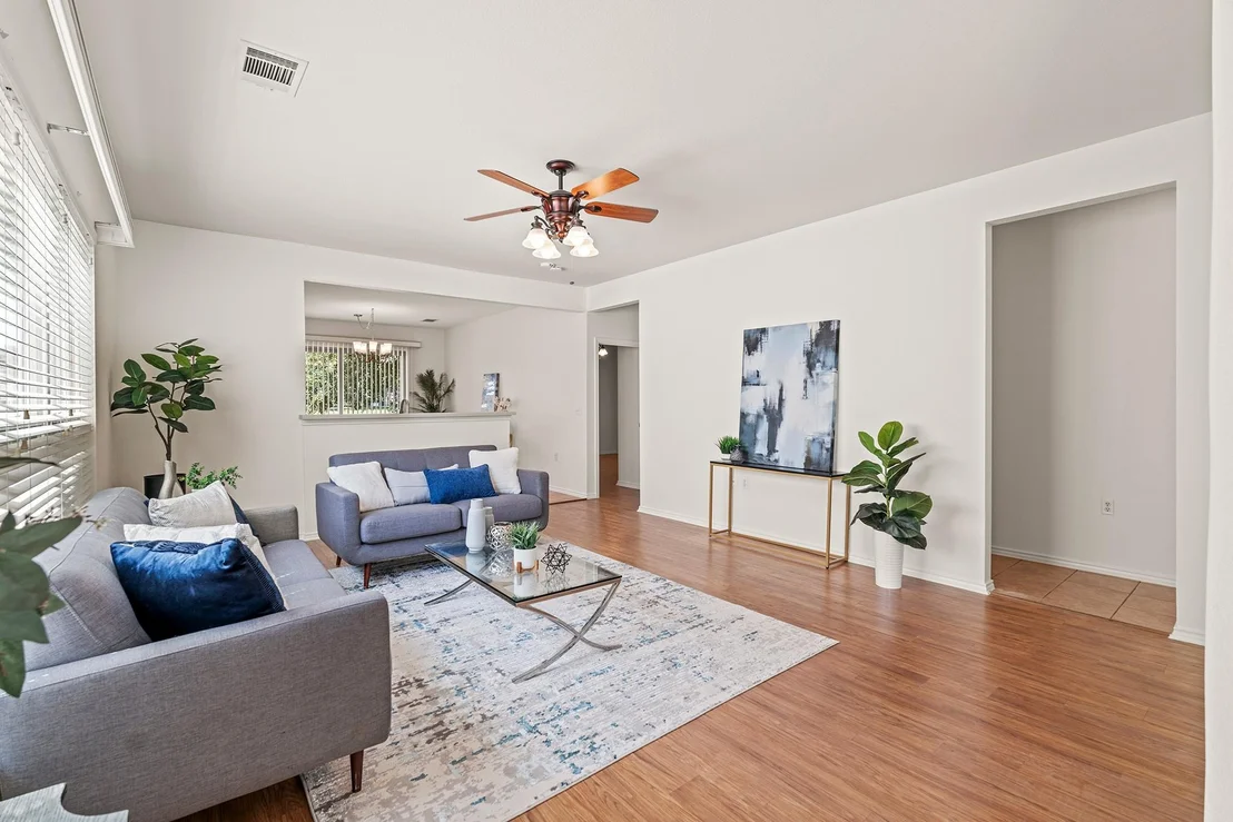 Photo of 208 Crockett LOOP