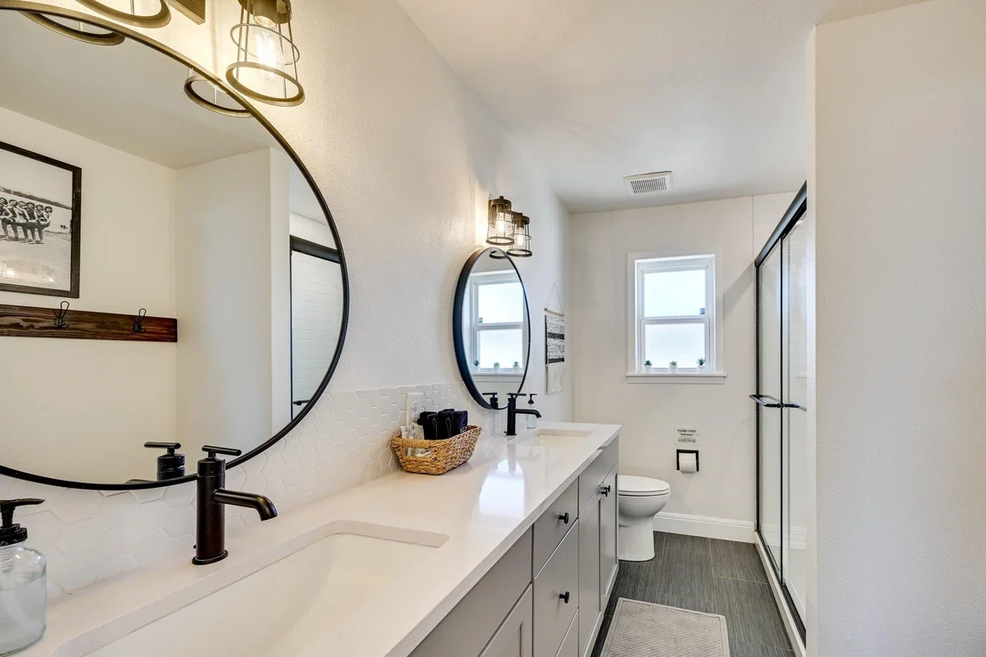 Photo of 1644 Breezeway