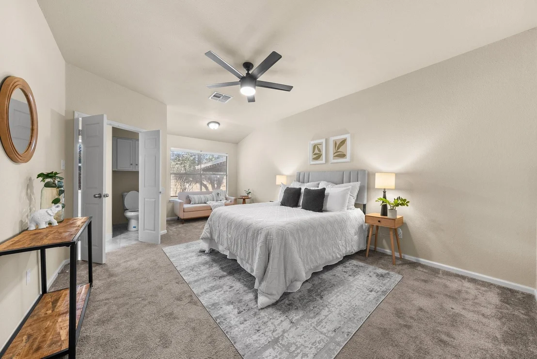 Photo of 9326 Lightwood LOOP