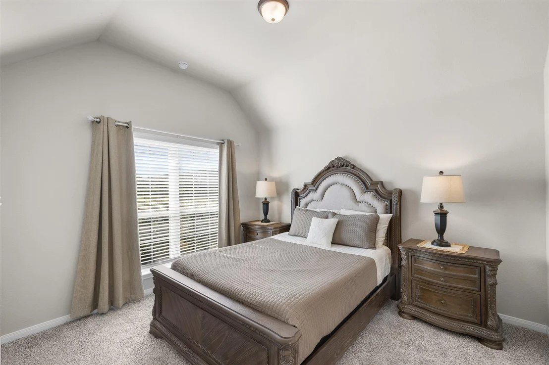 Photo of 6620 McGregor LOOP