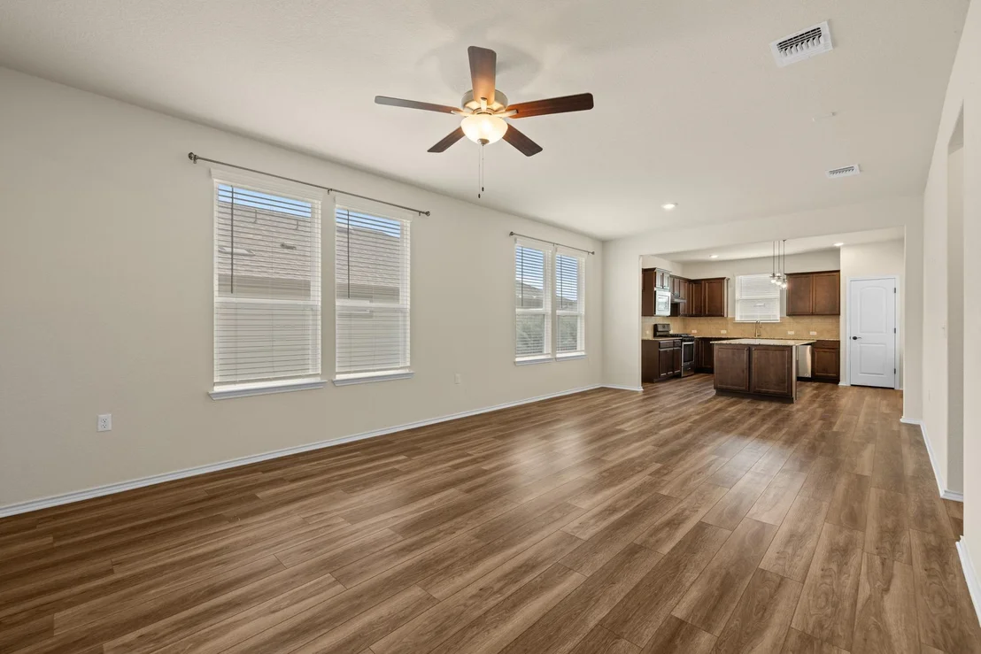 Photo of 716 Kitty Hawk RD