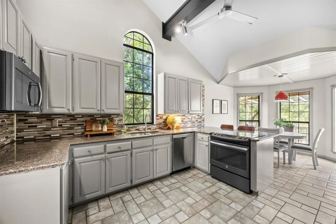 Photo of 4318 Woodstone CIR