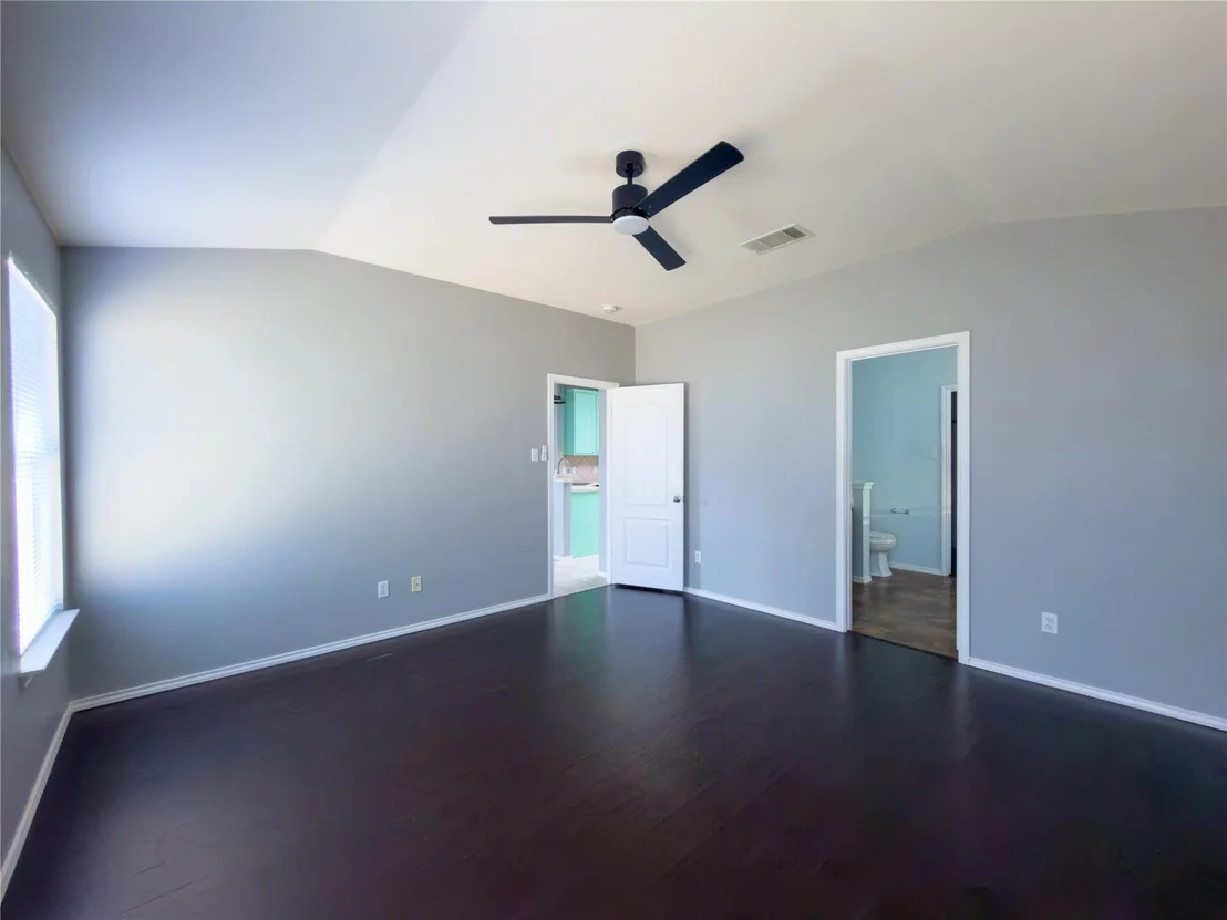 Photo of 310 Bubbling Brook DR