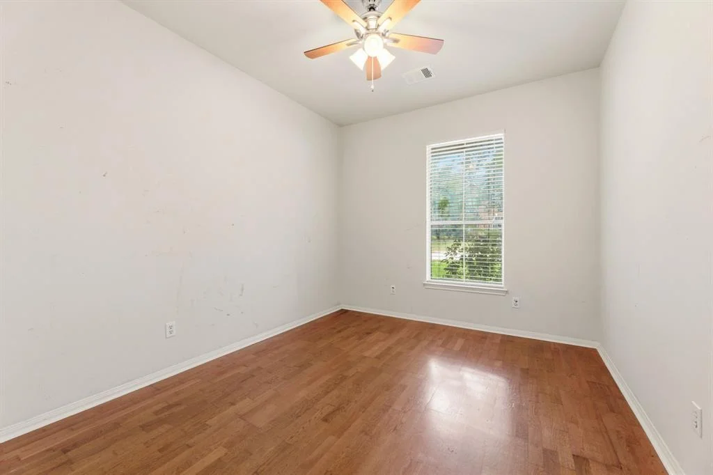 Photo of 406 Bellaire Oaks DR