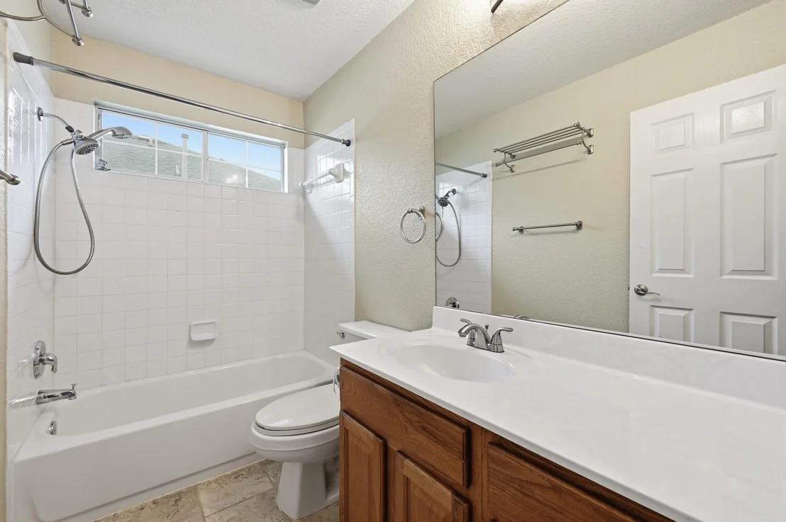 Photo of 10701 Beard Ave