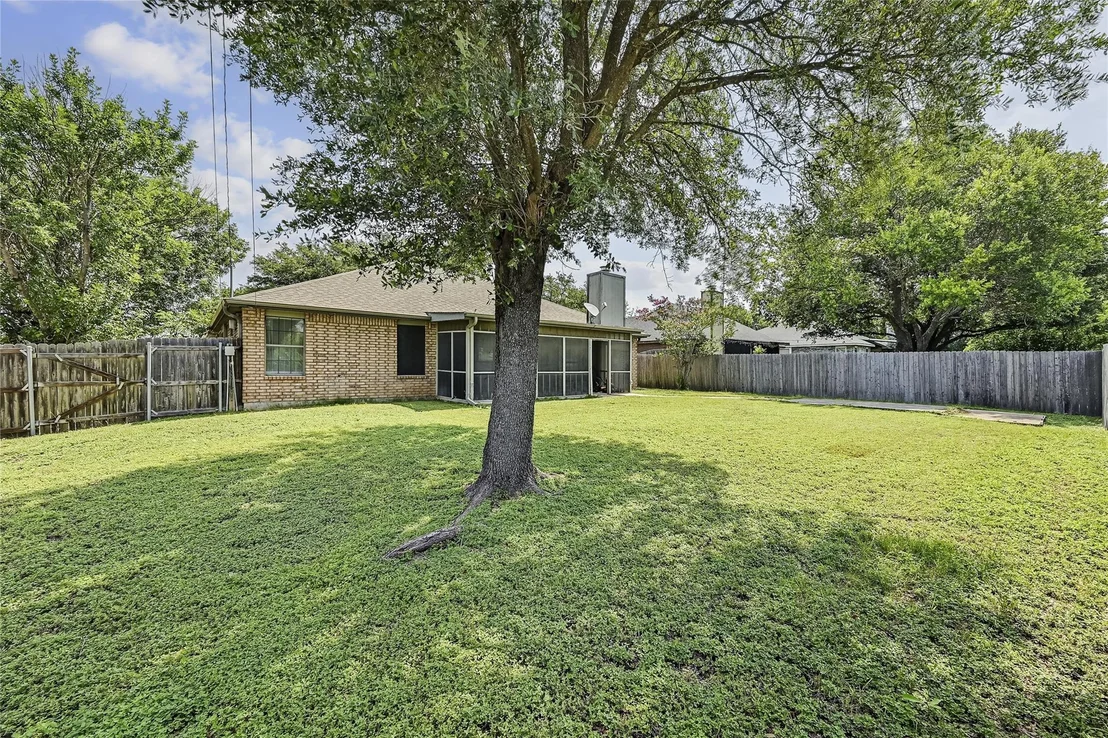 Photo of 200 Shawnee TRL