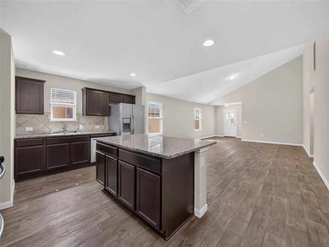 Photo of 15001 Custis LN