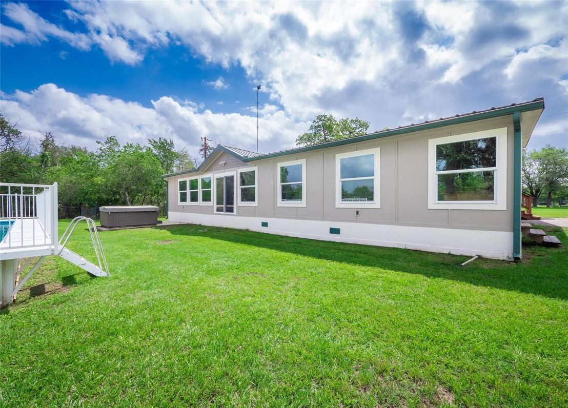 Photo of 279 Highline DR
