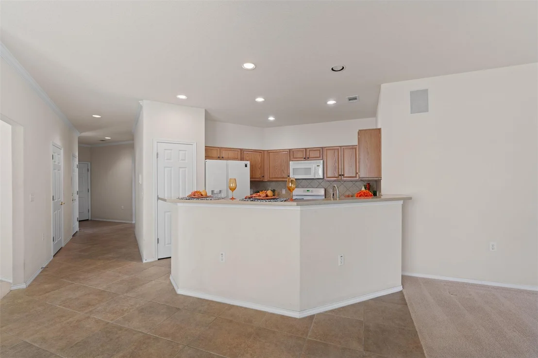Photo of 233 Crockett LOOP