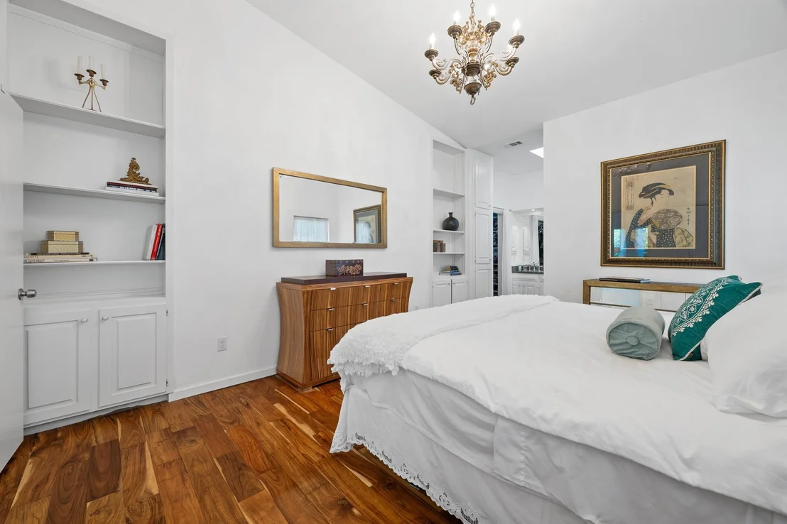Photo of 102 Crescent BLF