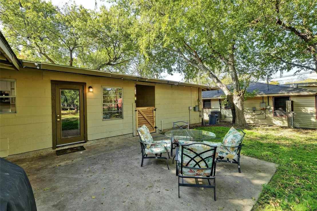 Photo of 1604 Briarcliff BLVD