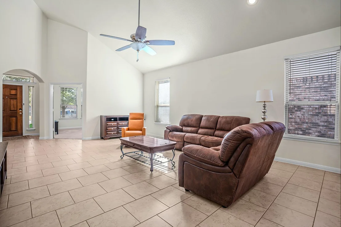 Photo of 413 Longhorn Cavern RD