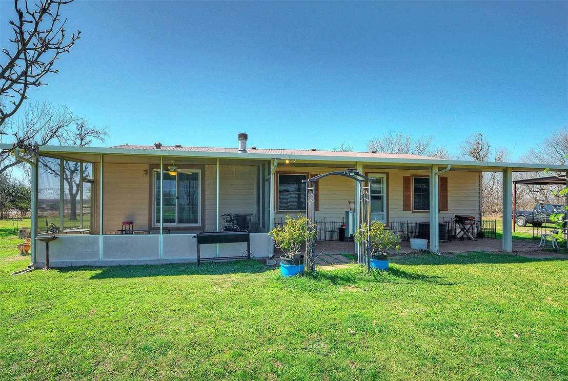 Photo of 901 County Road 134 RD