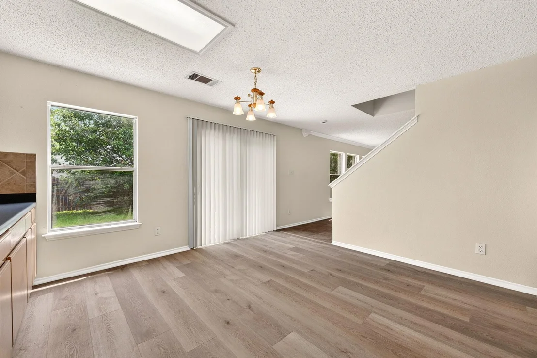 Photo of 3101 Settlement DR