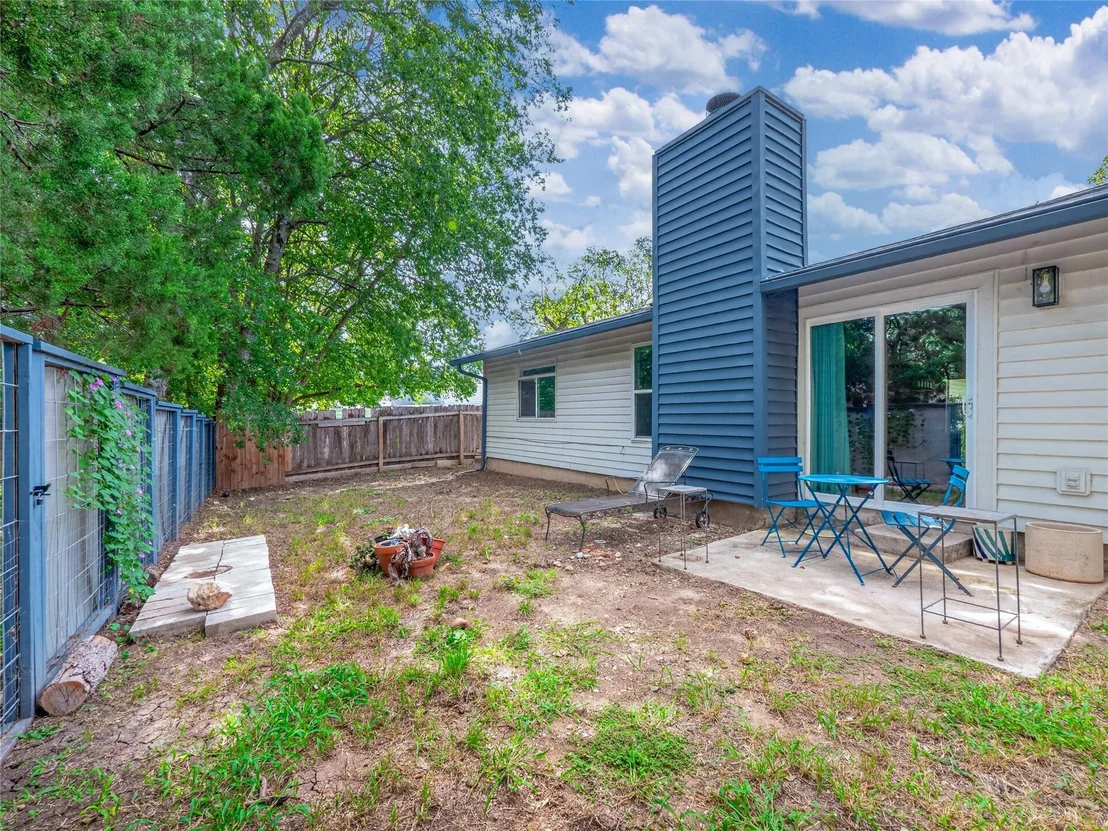 Photo of 2102 Lear LN