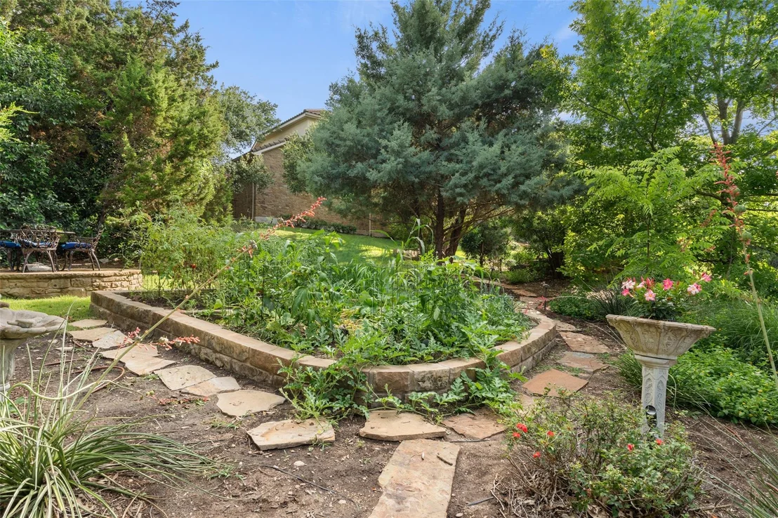 Photo of 407 Bella Montagna CIR