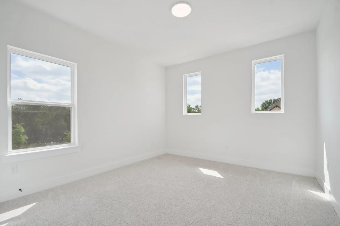 Photo of 1660 Cardinal LN