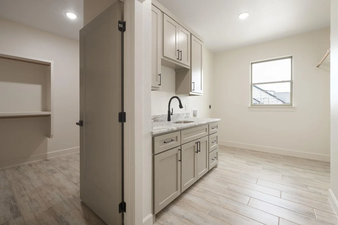 Photo of 11139 Golden Eagle Ave