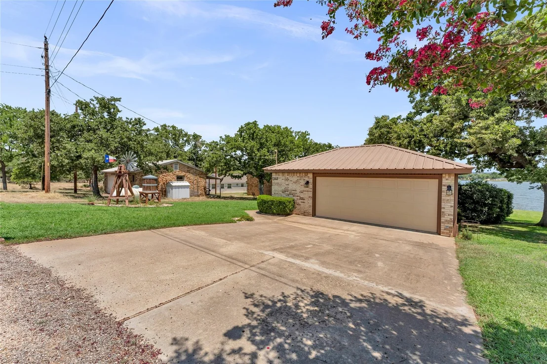 Photo of 386 Lake Loop