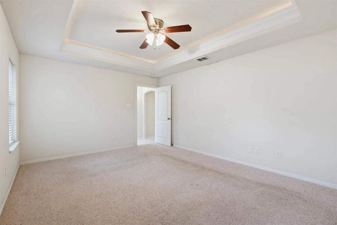 Photo of 702 Woodson DR