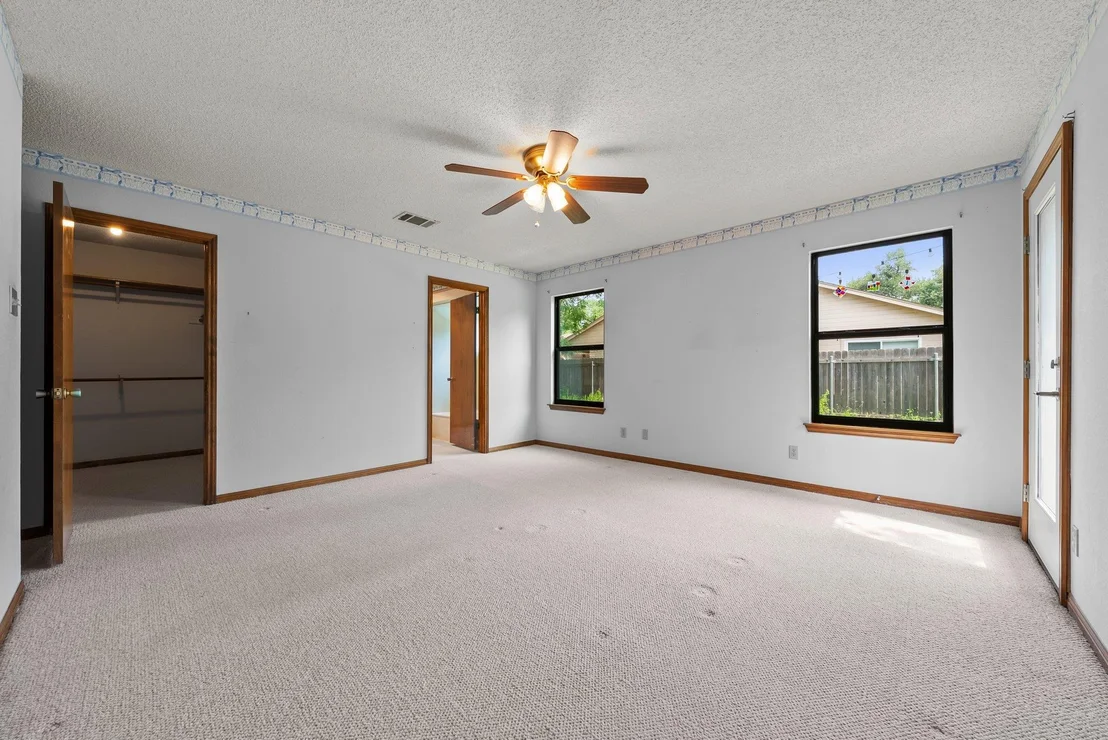 Photo of 203 Settlers DR